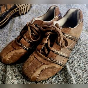 Sketchers Bikers Original women's walking shoes size 8 like new brown suede leat